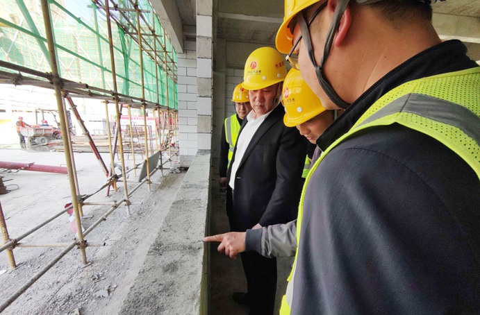 徐旭前往市政公用城三期項(xiàng)目、市政綠色建材科技產(chǎn)業(yè)園項(xiàng)目調(diào)研