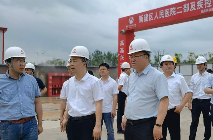 新建區(qū)委常委、常務(wù)副區(qū)長(zhǎng)賈中強(qiáng)到新建區(qū)職業(yè)技術(shù)學(xué)校新校區(qū)建設(shè)項(xiàng)目、新建區(qū)人民醫(yī)院二部及疾控中心項(xiàng)目調(diào)研